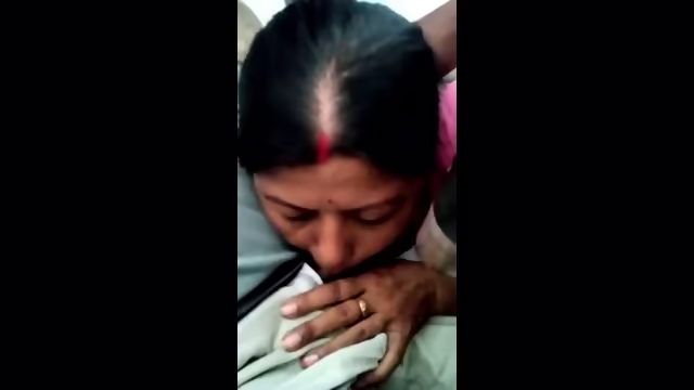 Badi Bahan Ne Sasural Jate Samay Mujhe Maza Diya poster